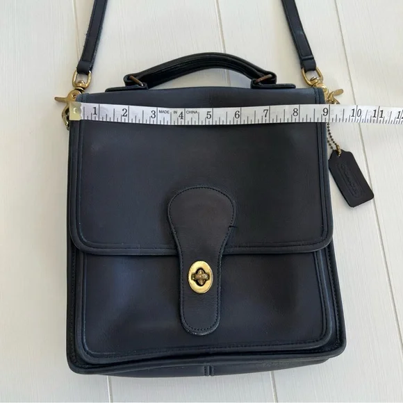 Vintage Coach Leather Bag Crossbody Satchel Purse Turnlock Flap Black 0260-301 - Picture 15 of 17